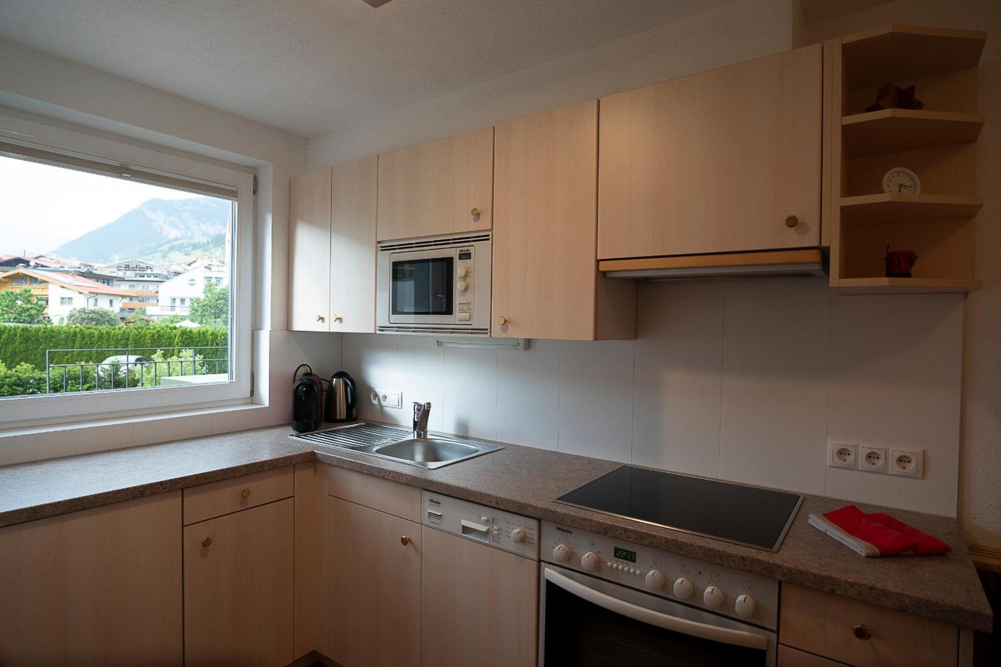 Alberts Heimatglueck Aparthotel 4*